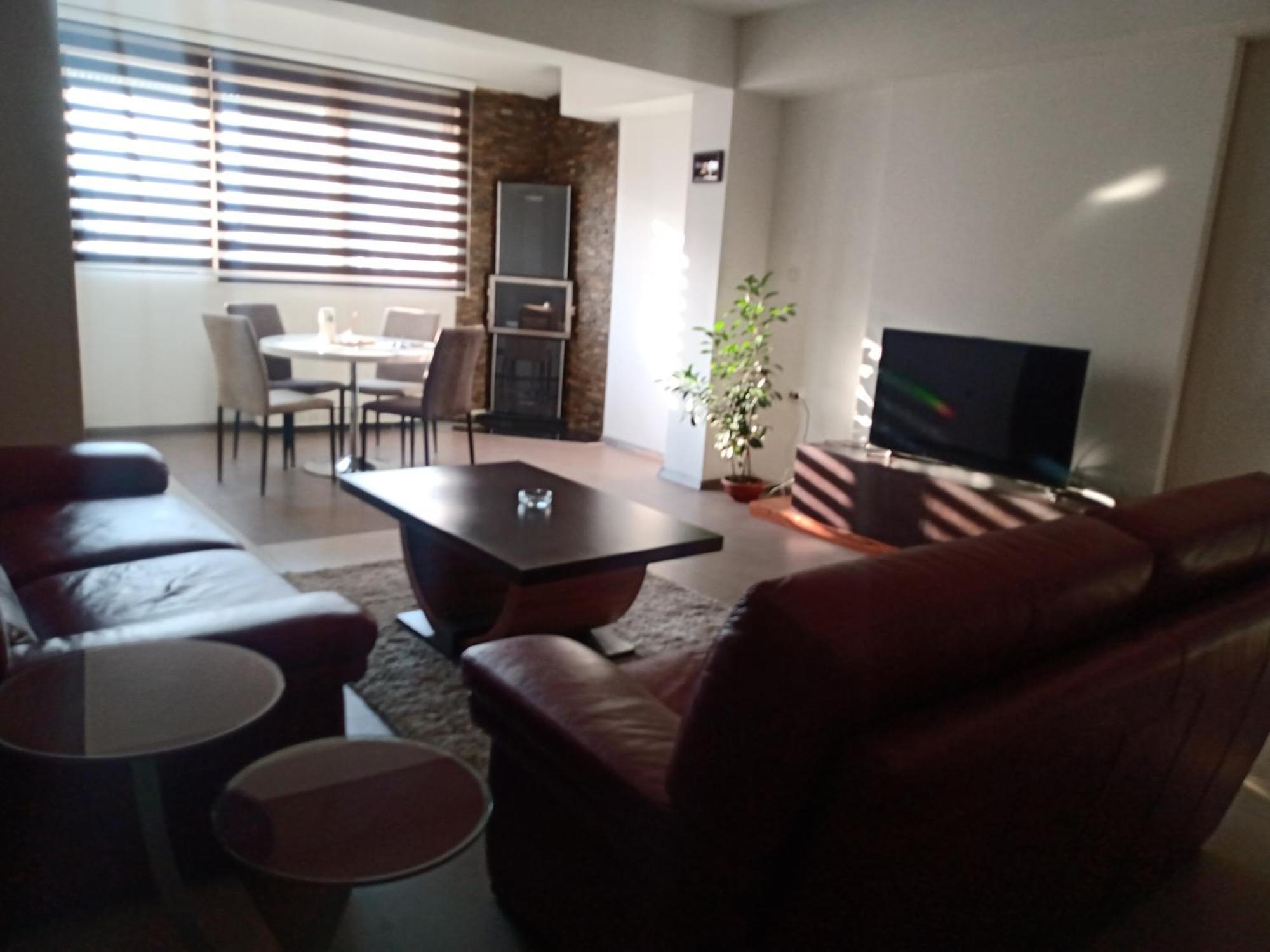 Central Lux Apartment Szkopje Kültér fotó